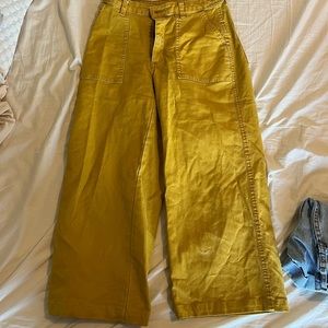 Universal thread yellow pants